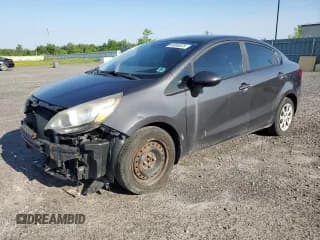 ✅ 2012 Kia Rio LX • VIN: KNADM4A30C6043743 • Lot: 60060325. Wystawiony na Copart z przebiegiem 277 529 mil. Bezpłatny archiwum sprzedaży aukcyjnych z USA i szczegółowy raport historii pojazdu na DreamBid. Zdjęcie 1.