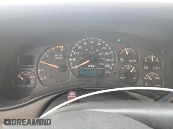 ✅ 2002 Chevrolet Silverado 2500HD LT • VIN: 1GCHK23182F193611 • Лот: 89195395. Опубликован ранее на Copart с пробегом 180 179 миль. Бесплатный доступ к архиву аукционных продаж из США и подробный отчёт об истории автомобиля на DreamBid. Изображение 9.