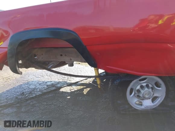 ✅ 2005 Chevrolet Silverado 2500HD Work Truck • VIN: 1GCHC24U15E336396 • Лот: 41334387. Опубликован ранее на IAAI с пробегом 196 645 миль. Бесплатный доступ к архиву аукционных продаж из США и подробный отчёт об истории автомобиля на DreamBid. Изображение 6.