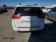 ✅ 2013 Toyota Sienna XLE AAS • VIN: 5TDYK3DC5DS370611 • Lot: 87197185. Wystawiony na Copart z przebiegiem 216 403 mil. Bezpłatny archiwum sprzedaży aukcyjnych z USA i szczegółowy raport historii pojazdu na DreamBid. Zdjęcie 6.