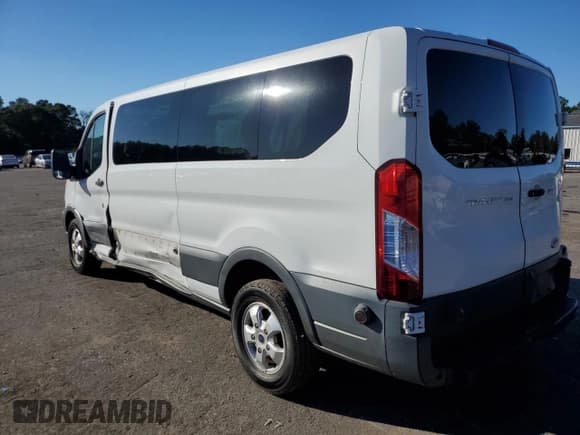 ✅ 2018 Ford Transit Passenger XL • VIN: 1FBZX2YM3JKA21215 • Lot: 90623945. Wystawiony na Copart z przebiegiem 190 254 mil. Bezpłatny archiwum sprzedaży aukcyjnych z USA i szczegółowy raport historii pojazdu na DreamBid. Zdjęcie 2.