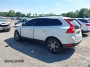 ✅ 2013 Volvo XC60 T6 • VIN: YV4902DZ4D2440564 • Lot: 39893350. Listed on IAAI with 171,624 mi. Free auction sales archive from the USA and detailed vehicle history report at DreamBid. Image 3.