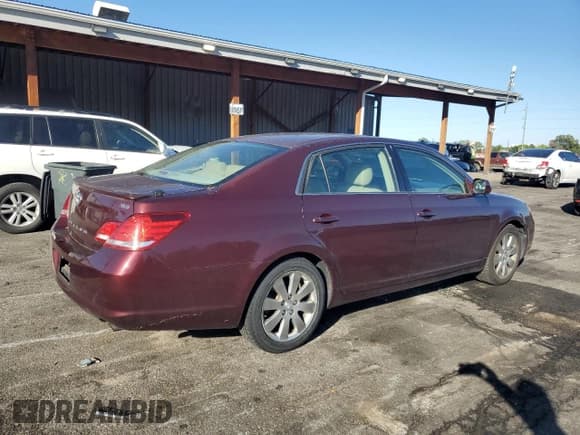✅ 2005 Toyota Avalon XLS • VIN: 4T1BK36BX5U009510 • Lot: 85099745. Wystawiony na Copart z przebiegiem 211 604 mil. Bezpłatny archiwum sprzedaży aukcyjnych z USA i szczegółowy raport historii pojazdu na DreamBid. Zdjęcie 3.