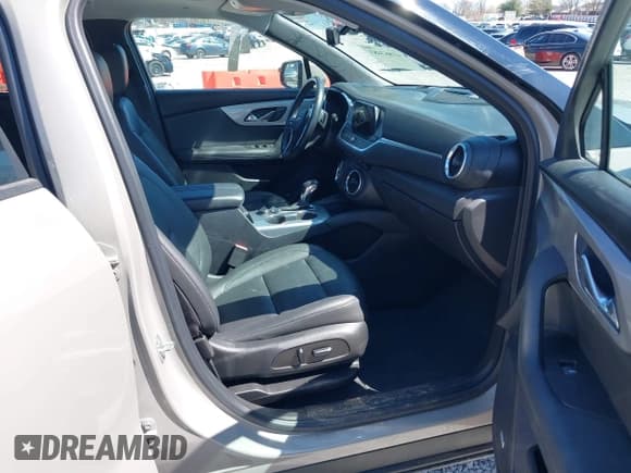 ✅ 2021 Chevrolet Blazer LT • VIN: 3GNKBDR47MS560250 • Лот: 41863483. Опубликован ранее на IAAI с пробегом 69 207 миль. Бесплатный доступ к архиву аукционных продаж из США и подробный отчёт об истории автомобиля на DreamBid. Изображение 5.