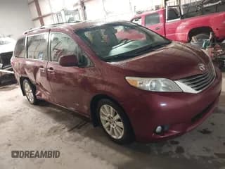 ✅ 2015 Toyota Sienna Limited • VIN: 5TDDK3DC9FS121889 • Lot: 41739208. Listed on IAAI with 194,548 mi. Free auction sales archive from the USA and detailed vehicle history report at DreamBid. Image 1.