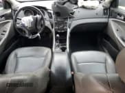 ✅ 2012 Hyundai Sonata SE • VIN: 5NPEC4AB6CH381171 • Лот: 57786145. Опубликован ранее на Copart с пробегом 265 770 миль. Бесплатный доступ к архиву аукционных продаж из США и подробный отчёт об истории автомобиля на DreamBid. Изображение 8.