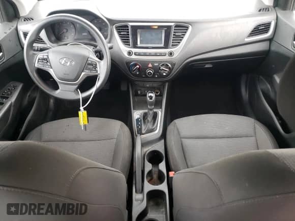 2018 Hyundai Accent SEL z VIN 3KPC24A35JE031776, wystawiony jako Copart lot #52627424 z przebiegiem 64 534 mil mil oraz Szkoda całkowita • Salvage title. Historia ofert i sprzedaży dostępna na DreamBid. Obrazek 8.