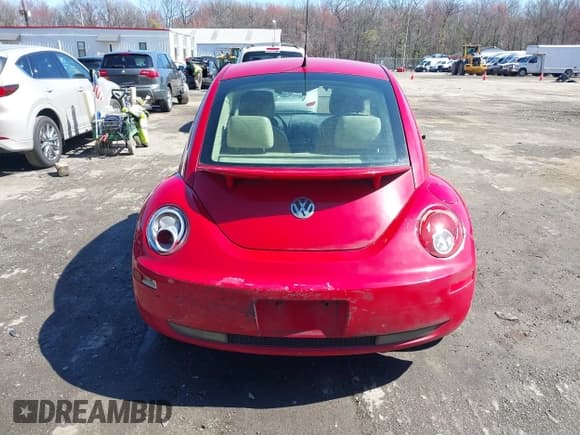 ✅ 2007 Volkswagen Beetle • VIN: 3VWRW31C57M504628 • Lot: 41842935. Listed on IAAI with 185,910 mi. Free auction sales archive from the USA and detailed vehicle history report at DreamBid. Image 16.