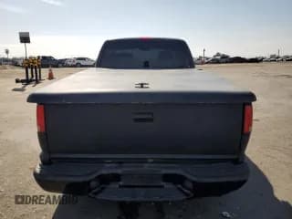 ✅ 2003 Chevrolet S-10 LS • VIN: 1GCCS19X138135247 • Лот: 54957175. Опубликован ранее на Copart с пробегом 193 072 миль. Бесплатный доступ к архиву аукционных продаж из США и подробный отчёт об истории автомобиля на DreamBid. Изображение 6.