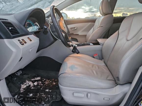 ✅ 2011 Toyota Venza • VIN: 4T3BK3BB2BU060623 • Lot: 95096155. Listed on Copart with 241,328 mi. Free auction sales archive from the USA and detailed vehicle history report at DreamBid. Image 7.