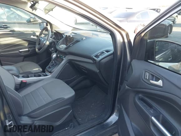 ✅ 2015 Ford Escape SE • VIN: 1FMCU0GX0FUB96605 • Lot: 43690039. Listed on IAAI with 183,055 mi. Free auction sales archive from the USA and detailed vehicle history report at DreamBid. Image 5.