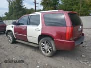 ✅ 2008 Cadillac Escalade • VIN: 1GYFK63828R194041 • Lot: 82048995. Wystawiony na Copart z przebiegiem 180 183 mil. Bezpłatny archiwum sprzedaży aukcyjnych z USA i szczegółowy raport historii pojazdu na DreamBid. Zdjęcie 2.