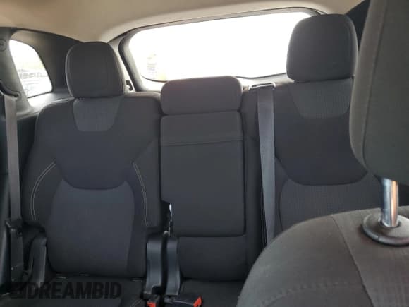 ✅ 2017 Jeep Cherokee 75th Anniversary Edition • VIN: 1C4PJLCB2HW549380 • Lot: 66903065. Wystawiony na Copart z przebiegiem 92 611 mil. Bezpłatny archiwum sprzedaży aukcyjnych z USA i szczegółowy raport historii pojazdu na DreamBid. Zdjęcie 10.