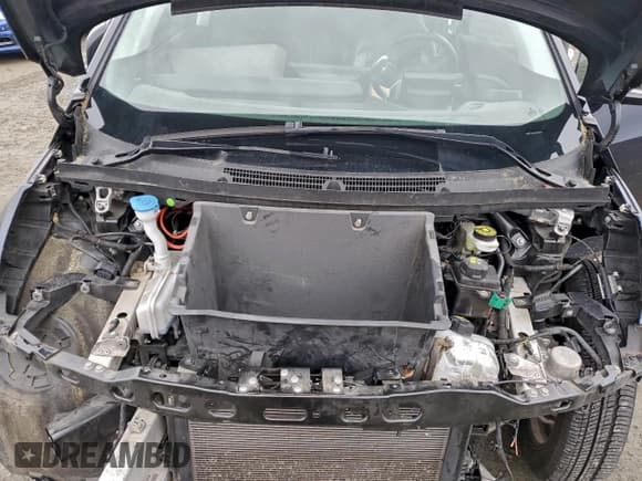 ✅ 2018 BMW i3 • VIN: WBY7Z4C56JVD96220 • Лот: 93402575. Опубликован ранее на Copart с пробегом 67 456 миль. Бесплатный доступ к архиву аукционных продаж из США и подробный отчёт об истории автомобиля на DreamBid. Изображение 12.