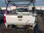 2011 Chevrolet Silverado 2500HD Work Truck z VIN 1GC0KVCG8BZ403514, wystawiony jako IAAI lot #43476303 z przebiegiem 224 583 mil mil oraz . Historia ofert i sprzedaży dostępna na DreamBid. Obrazek 17.