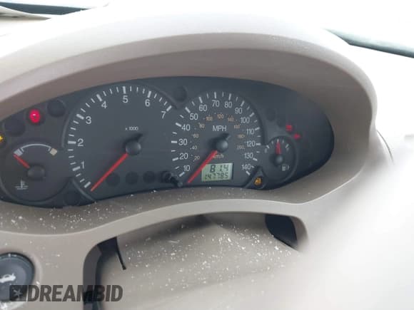 ✅ 2007 Ford Focus SE • VIN: 1FAHP36NX7W218012 • Lot: 41331642. Wystawiony na IAAI z przebiegiem Nie podano. Bezpłatny archiwum sprzedaży aukcyjnych z USA i szczegółowy raport historii pojazdu na DreamBid. Zdjęcie 7.