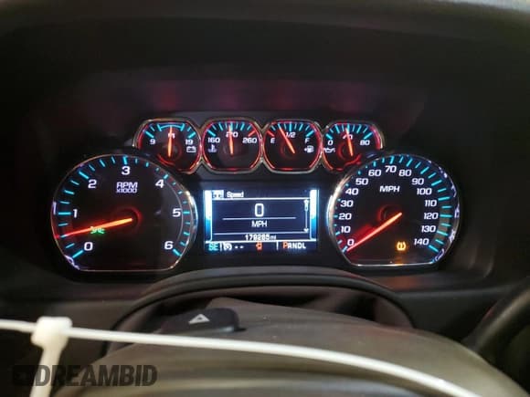 ✅ 2017 Chevrolet Tahoe Premier • VIN: 1GNSKCKCXHR271240 • Lot: 86218995. Listed on Copart with 179,285 mi. Free auction sales archive from the USA and detailed vehicle history report at DreamBid. Image 9.