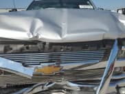 ✅ 2015 Chevrolet Silverado 2500HD LT • VIN: 1GC1KVE85FF178468 • Лот: 71610735. Опубликован ранее на Copart с пробегом 139 640 миль. Бесплатный доступ к архиву аукционных продаж из США и подробный отчёт об истории автомобиля на DreamBid. Изображение 11.