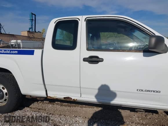 ✅ 2004 Chevrolet Colorado Z71 • VIN: 1GCCS196X48130119 • Lot: 43611361. Listed on IAAI with 203,491 mi. Free auction sales archive from the USA and detailed vehicle history report at DreamBid. Image 13.