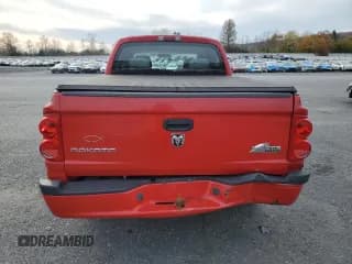 ✅ 2008 Dodge Dakota SXT • VIN: 1D7HW38K28S597134 • Лот: 91841135. Опубликован ранее на Copart с пробегом 157 792 миль. Бесплатный доступ к архиву аукционных продаж из США и подробный отчёт об истории автомобиля на DreamBid. Изображение 6.