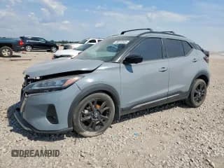 ✅ 2021 Nissan Kicks SR • VIN: 3N1CP5DV8ML555351 • Лот: 80818505. Опубликован ранее на Copart с пробегом 44 023 миль. Бесплатный доступ к архиву аукционных продаж из США и подробный отчёт об истории автомобиля на DreamBid. Изображение 1.