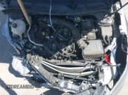 ✅ 2022 Lincoln Corsair Standard • VIN: 5LMCJ1C92NUL34355 • Lot: 41813479. Wystawiony na IAAI z przebiegiem 27 847 mil. Bezpłatny archiwum sprzedaży aukcyjnych z USA i szczegółowy raport historii pojazdu na DreamBid. Zdjęcie 10.