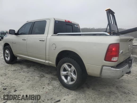 ✅ 2009 Dodge 1500 SLT • VIN: 1D3HV13T19J532453 • Lot: 44846995. Wystawiony na Copart z przebiegiem 235 792 mil. Bezpłatny archiwum sprzedaży aukcyjnych z USA i szczegółowy raport historii pojazdu na DreamBid. Zdjęcie 2.