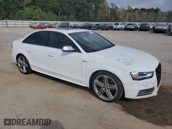 ✅ 2013 Audi S4 Premium Plus • VIN: WAUBGAFL1DA049815 • Лот: 81564965. Опубликован ранее на Copart с пробегом 162 214 миль. Бесплатный доступ к архиву аукционных продаж из США и подробный отчёт об истории автомобиля на DreamBid. Изображение 4.