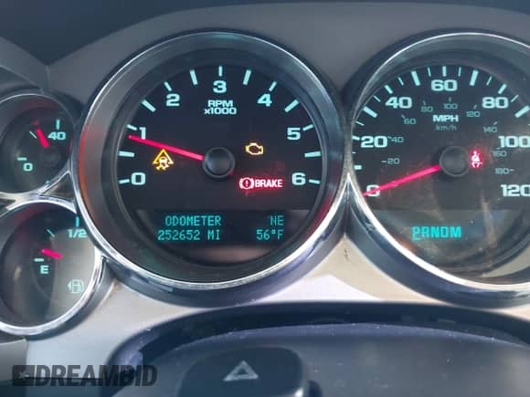 2010 Chevrolet Silverado 1500 LT with VIN 3GCRCSE03AG127857, listed as a IAAI auction lot 43555040 with 252,652 mi miles and . Bid and sale history available at DreamBid. Image 7.