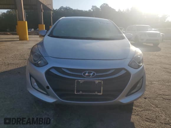 ✅ 2014 Hyundai Elantra • VIN: KMHD35LH5EU201167 • Lot: 91841355. Listed on Copart with 123,702 mi. Free auction sales archive from the USA and detailed vehicle history report at DreamBid. Image 5.