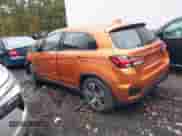 2024 Mitsubishi Outlander S z VIN JA4ARUAU2RU009494, wystawiony jako IAAI lot #43594729 z przebiegiem 37 503 mil mil oraz . Historia ofert i sprzedaży dostępna na DreamBid. Obrazek 3.