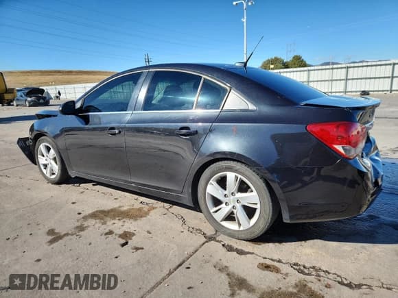 ✅ 2014 Chevrolet Cruze Diesel • VIN: 1G1P75SZ1E7242337 • Лот: 90135575. Опубликован ранее на Copart с пробегом 203 471 миль. Бесплатный доступ к архиву аукционных продаж из США и подробный отчёт об истории автомобиля на DreamBid. Изображение 2.