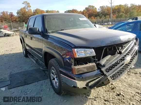 ✅ 2006 Chevrolet Silverado 1500 LS • VIN: 2GCEK13VX61293822 • Лот: 78280554. Опубликован ранее на Copart с пробегом 212 960 миль. Бесплатный доступ к архиву аукционных продаж из США и подробный отчёт об истории автомобиля на DreamBid. Изображение 11.