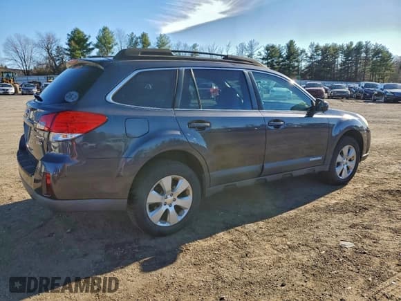 ✅ 2011 Subaru Outback Premium • VIN: 4S4BRBCC7B3405091 • Lot: 94188325. Listed on Copart with 175,286 mi. Free auction sales archive from the USA and detailed vehicle history report at DreamBid. Image 3.