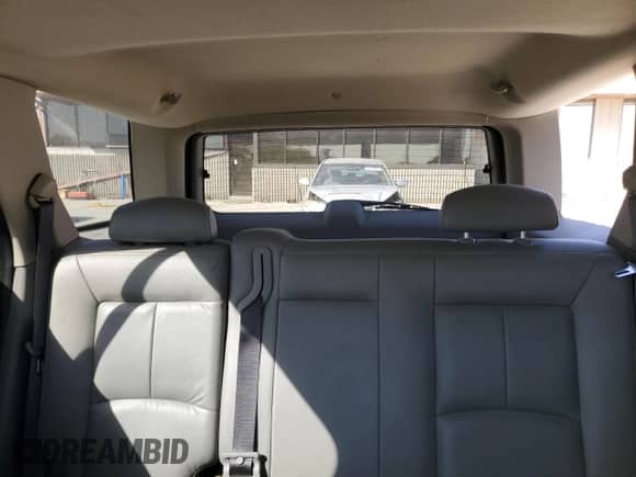 2006 Saturn VUE z VIN 5GZCZ63486S809939, wystawiony jako Copart lot #75122924 z przebiegiem 191 827 mil mil oraz Szkoda całkowita • Salvage title. Historia ofert i sprzedaży dostępna na DreamBid. Obrazek 10.