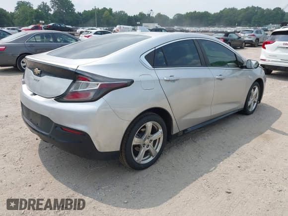 ✅ 2017 Chevrolet Volt LT • VIN: 1G1RA6S56HU123637 • Лот: 42929957. Опубликован ранее на IAAI с пробегом 97 398 миль. Бесплатный доступ к архиву аукционных продаж из США и подробный отчёт об истории автомобиля на DreamBid. Изображение 4.
