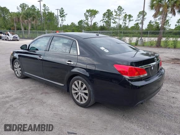 ✅ 2012 Toyota Avalon • VIN: 4T1BK3DB4CU455104 • Lot: 43090897. Listed on IAAI with 99,762 mi. Free auction sales archive from the USA and detailed vehicle history report at DreamBid. Image 3.