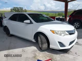 2012 Toyota Camry L z VIN 4T1BF1FK4CU118342, wystawiony jako IAAI lot #42895059 z przebiegiem 107 356 mil mil oraz . Historia ofert i sprzedaży dostępna na DreamBid. Obrazek 1.