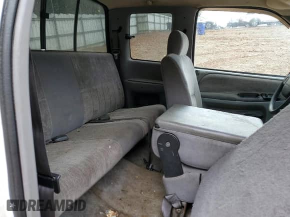 1997 Dodge 1500 с VIN 3B7HF13Z3VM599403, выставлен на аукционе Copart как лот 80933724 с пробегом 222 252 миль миль и Списание • Salvage title. История ставок и продаж доступна на DreamBid. Изображение 10.