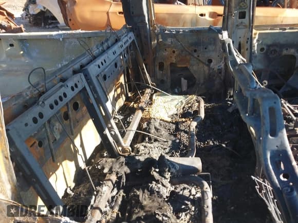 ✅ 2015 GMC Sierra 1500 SLE • VIN: 1GTV2UECXFZ244799 • Лот: 43683190. Опубликован ранее на IAAI с пробегом Не указан. Бесплатный доступ к архиву аукционных продаж из США и подробный отчёт об истории автомобиля на DreamBid. Изображение 8.