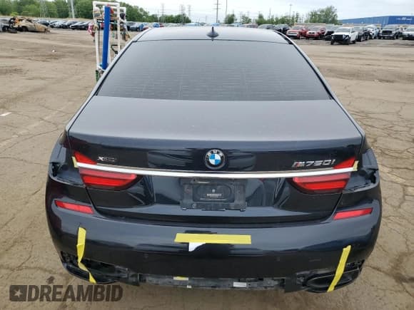 ✅ 2018 BMW 7 Series 750i xDrive • VIN: WBA7B0C52JG527205 • Lot: 57452265. Wystawiony na Copart z przebiegiem 120 655 mil. Bezpłatny archiwum sprzedaży aukcyjnych z USA i szczegółowy raport historii pojazdu na DreamBid. Zdjęcie 6.