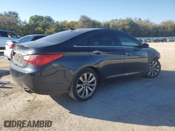 ✅ 2013 Hyundai Sonata SE • VIN: 5NPEC4AC3DH713853 • Lot: 90579445. Listed on Copart with 224,488 mi. Free auction sales archive from the USA and detailed vehicle history report at DreamBid. Image 3.