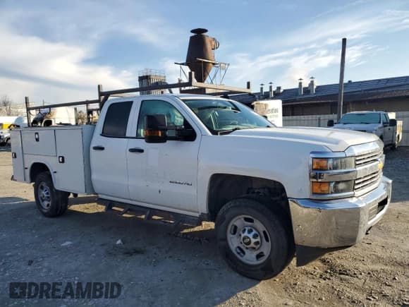 ✅ 2015 Chevrolet Silverado 2500HD • VIN: 1GB2KUEG6FZ506442 • Лот: 46435745. Опубликован ранее на Copart с пробегом 219 813 миль. Бесплатный доступ к архиву аукционных продаж из США и подробный отчёт об истории автомобиля на DreamBid. Изображение 4.