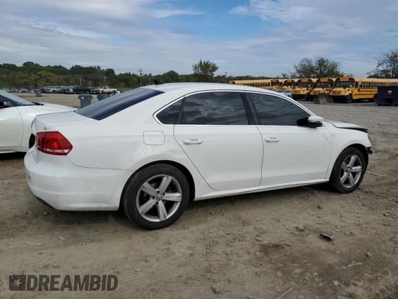 ✅ 2014 Volkswagen Passat S • VIN: 1VWAT7A35EC021328 • Lot: 86858725. Listed on Copart with 148,500 mi. Free auction sales archive from the USA and detailed vehicle history report at DreamBid. Image 3.
