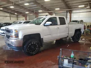 ✅ 2016 Chevrolet Silverado 1500 LT • VIN: 1GCVKREC7GZ165170 • Лот: 86466455. Опубликован ранее на Copart с пробегом 122 559 миль. Бесплатный доступ к архиву аукционных продаж из США и подробный отчёт об истории автомобиля на DreamBid. Изображение 1.