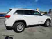 2018 Jeep Grand Cherokee Laredo E z VIN 1C4RJEAG1JC430648, wystawiony jako Copart lot #82776805 z przebiegiem 85 917 mil mil oraz Czysty tytuł • Clean title. Historia ofert i sprzedaży dostępna na DreamBid. Obrazek 3.