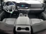 ✅ 2025 Chevrolet Silverado 1500 RST • VIN: 1GCUKEED9SZ295652 • Lot: 82118065. Listed on Copart with 14,219 mi. Free auction sales archive from the USA and detailed vehicle history report at DreamBid. Image 8.