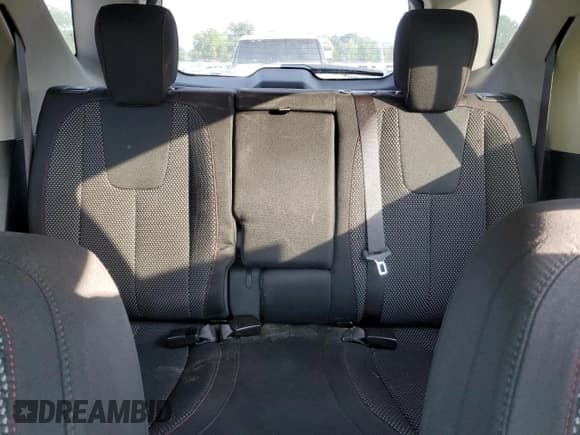 ✅ 2015 Chevrolet Equinox LT • VIN: 2GNFLFEK3F6361616 • Лот: 71623655. Опубликован ранее на Copart с пробегом 146 101 миль. Бесплатный доступ к архиву аукционных продаж из США и подробный отчёт об истории автомобиля на DreamBid. Изображение 10.