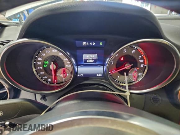 ✅ 2015 Mercedes-Benz SLK 250 • VIN: WDDPK4HA4FF111501 • Lot: 94542715. Listed on Copart with 85,092 mi. Free auction sales archive from the USA and detailed vehicle history report at DreamBid. Image 9.