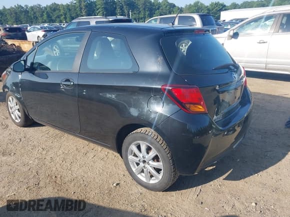 ✅ 2015 Toyota Yaris L • VIN: VNKJTUD3XFA055511 • Лот: 42951901. Опубликован ранее на IAAI с пробегом 93 476 миль. Бесплатный доступ к архиву аукционных продаж из США и подробный отчёт об истории автомобиля на DreamBid. Изображение 3.